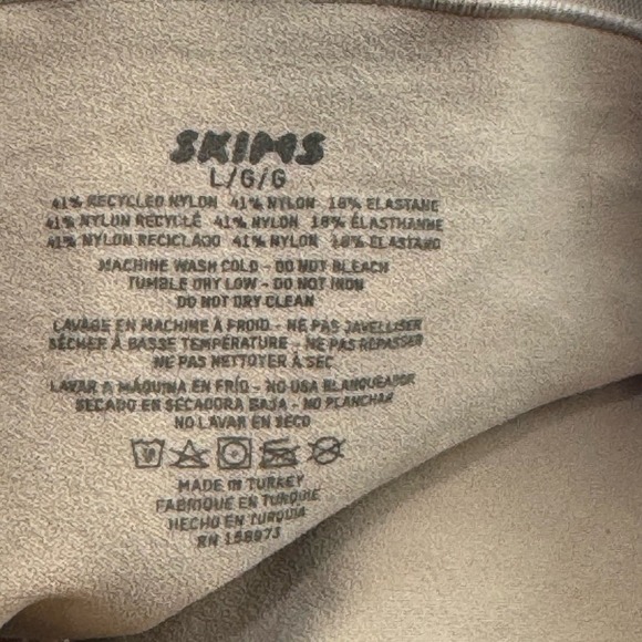 Skims Seamless Sculpt Mid Waist Briefs Thong Clay Tan Size L NWOT - Picture 6 of 6